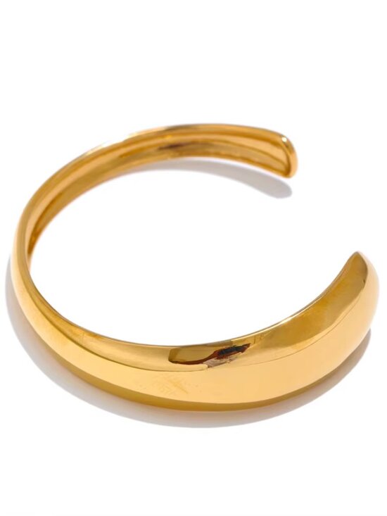 MM LaFleur The Liza Bangle in Gold - Picture 4 of 6